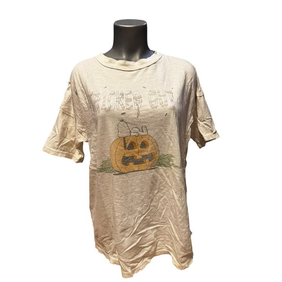 American Eagle Snoopy short sleeve Halloween tricked out T-shirt small - Picture 1 of 3